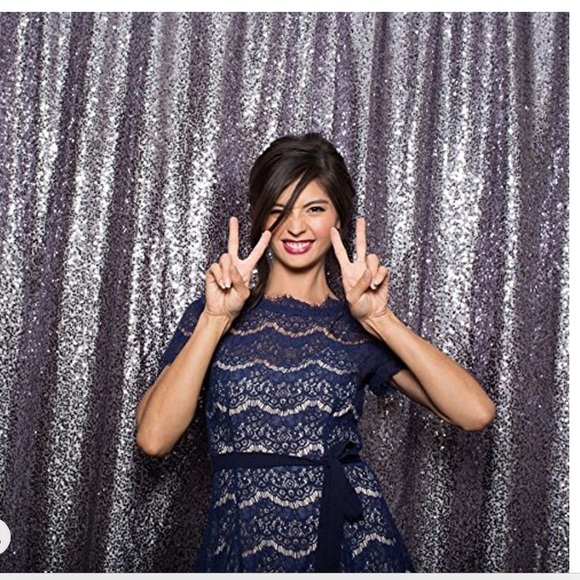 Silver sequin Photo Booth backdrop 9x10 feet - Picture 2 of 2